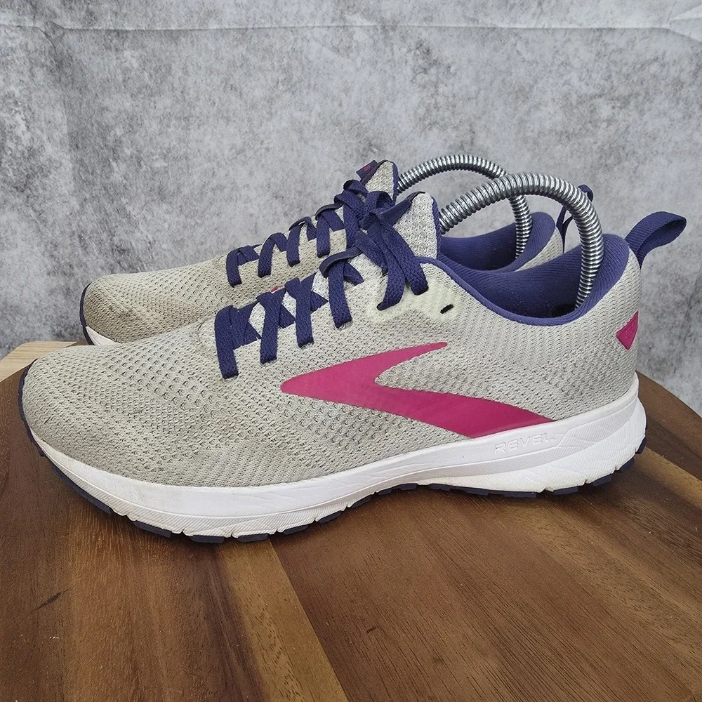 Brooks Revel‎ 5 Running Shoes Womens 9 B White Sneakers Trainers 1203611B193